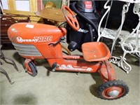 MURRAY TURBO DRIVE PEDAL TRACTOR
