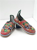 Oriental Shoes - Size 5
