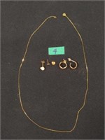 14kt Gold scrap & pearl earring 1.8 grams