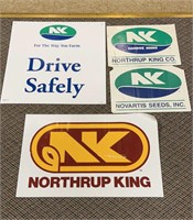 3 Northrup King magnets & sign