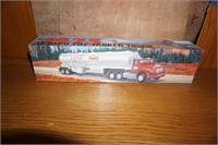 1975 Texaco Toy Tanker Truck  1995 Edition
