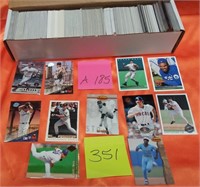 351 - BOX OF MIXED BASEBALL TRADING CARDS (A185)