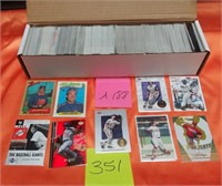 351 - BOX OF MIXED BASEBALL TRADING CARDS (A188)