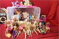 Dolls & Accessories Collection Barbie, Bratz