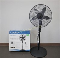 New Lasko 18" Pedestal Fan w/ Remote
