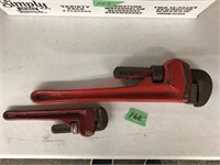2 pipe wrenches