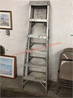 Louisville 6' aluminum ladder