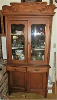 NICE Vict. stepback cupboard w/crown no contents