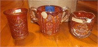 4 pcs Carnival glass there is a lid & creamer to