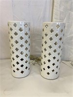 AMH2523 Two White Ceramic Cylinder Lamps