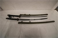 2pc Samuri Swords w/ metal sabers 43" & 42'