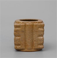 Ge-Type Square Vase