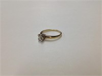 Ladies 14k yellow gold Engagement Ring w/