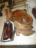 ASSORTED LADIES BOOTS & SHOES SIZE 11