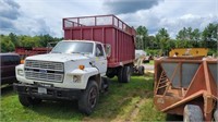 1988 Ford F800 Silage Truck
