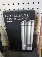 Surpeer Electric Salt & Pepper Grinders