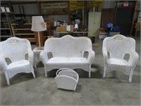 WHITE WICKER FURNITURE SET - 5 PIECES - 2 CHAIRS,