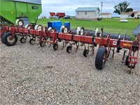 IH 153 8 row cultivator