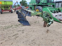 JD "2700" 6 bottom plow