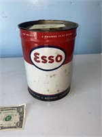 Esso oil can