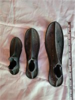 3x Antique Cast Iron Cobbler's Shoe Lasts