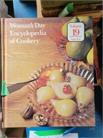 1979 Women's Day Encyclopedia of Cooking Vol. 19-2