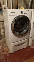 Frigidaire Washer & Gas Dryer