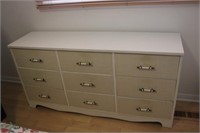 Older 6 Drawer Dresser 60x16x30H