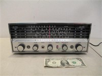 Vintage Hallicrafters S-120 Receiver - Powers On