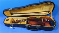 Childs Violin w/Case & Accessories