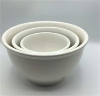 Vintage nesting bowl set
