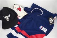 NBA Basketball Shorts, 2 Chicago Bulls Caps