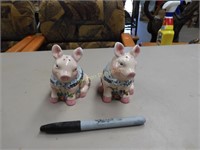 Piggie Salt & Pepper Shakers