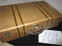 VINTAGE SUITCASE WITH CONTENTS