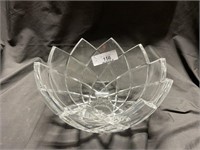 10' Round Glass Bowl