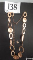 GOLD TONE CHAIN NECKLACE