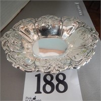 ST. REGIS BY WALLACE ORNATE FOOTED SILVER DISH