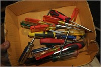 tray- screwdrivers