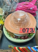 Decorative plastic plates & glass bowl