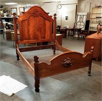 Victorian Full Size Crib Bed 70"h, 56"w