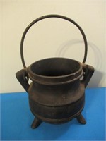 Heavy Cast Iron Small Hand Stove pot