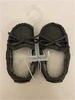 (6x bid) C&J Slippers Size 5