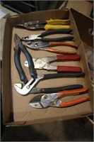 TRAY - PLIERS ,ETC