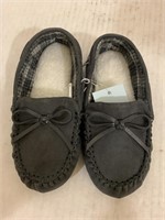 (6x bid) C&J Slippers Size 9