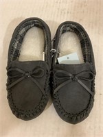 (6x bid) C&J Slippers Size 11