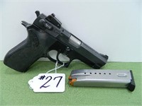 Smith & Wesson, Model 5904, 9mm Pistol with Clip,