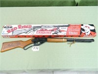 Daisy 650 Red Ryder BB Gun in Original Box