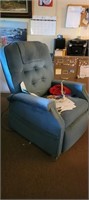 Electric lift chair/recliner