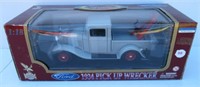 Road Legends Ford 1934 Pick Up Wrecker 1:18 Scale