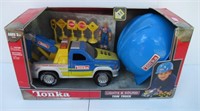 Tonka Lights and Sound Tow Truck No. 04175. in